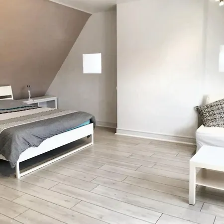 Hébergement de vacances Maison De 3 Avec Jardin Amenage Et Wifi A Bagnols (Puy-de-Dome)